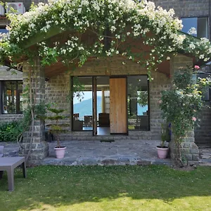 Woodsmoke Retreat Resort
